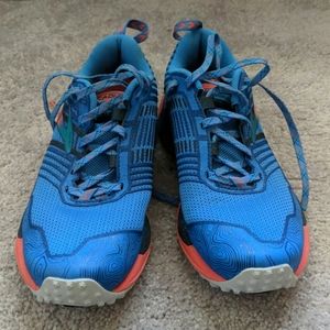 Brooks Cascadia 13 trail shoes